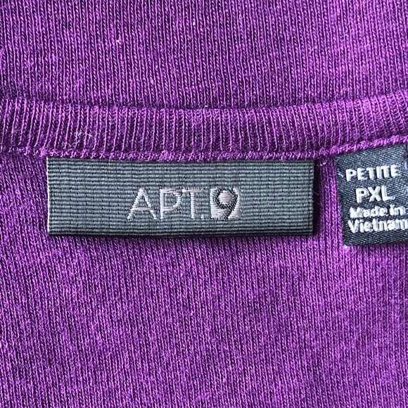 Apt 9 top - Picture 2 of 7